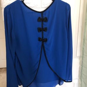 Beautiful bow back blouse